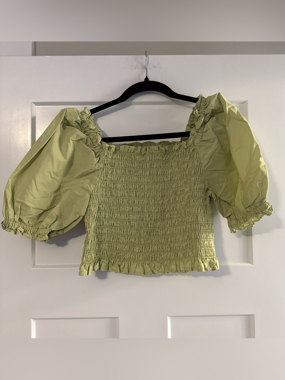 Levi's Light Green Smocked Puff-Sleeve Crop Top